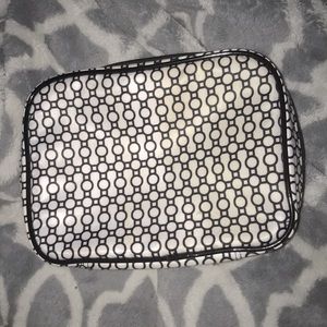Im selling a Make up bag